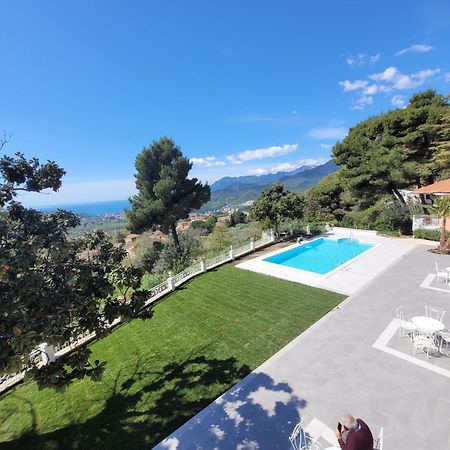 Villa Esmeralda サレルノ エクステリア 写真